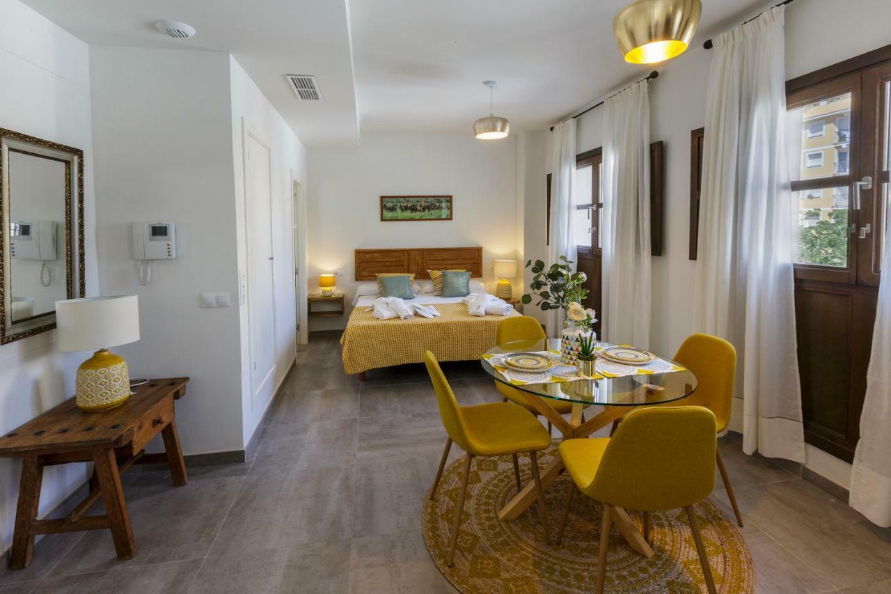 Apartamentos El Marques Málaga Exterior foto